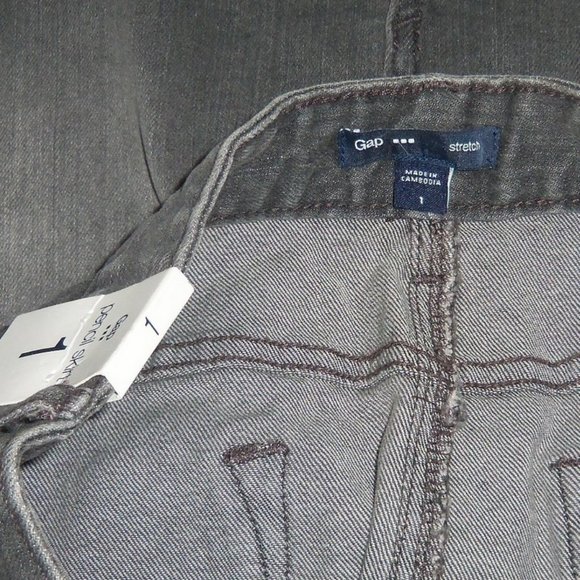 GAP Gray Stretch Jean Pencil Skirt - Size 1 - NWT - Picture 4 of 6